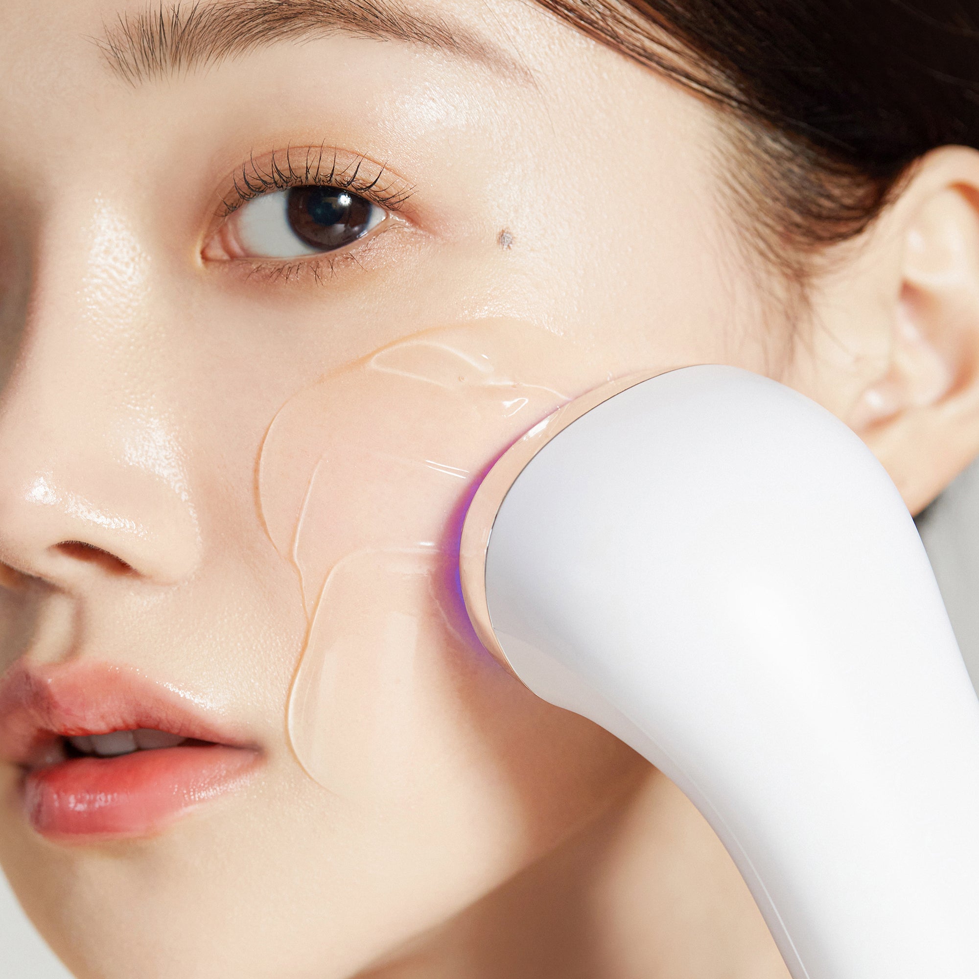 Subscr.] AGE-R Booster Gel Serum – MEDICUBE US